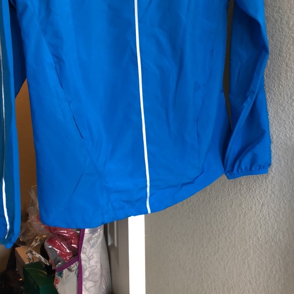 2/$25 Nike Running Jacket - Picture 6 of 12